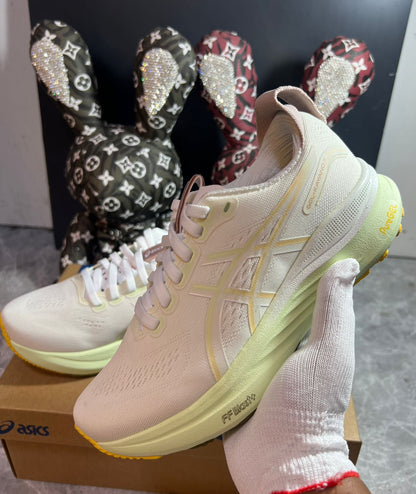 ASICS Kayano 32