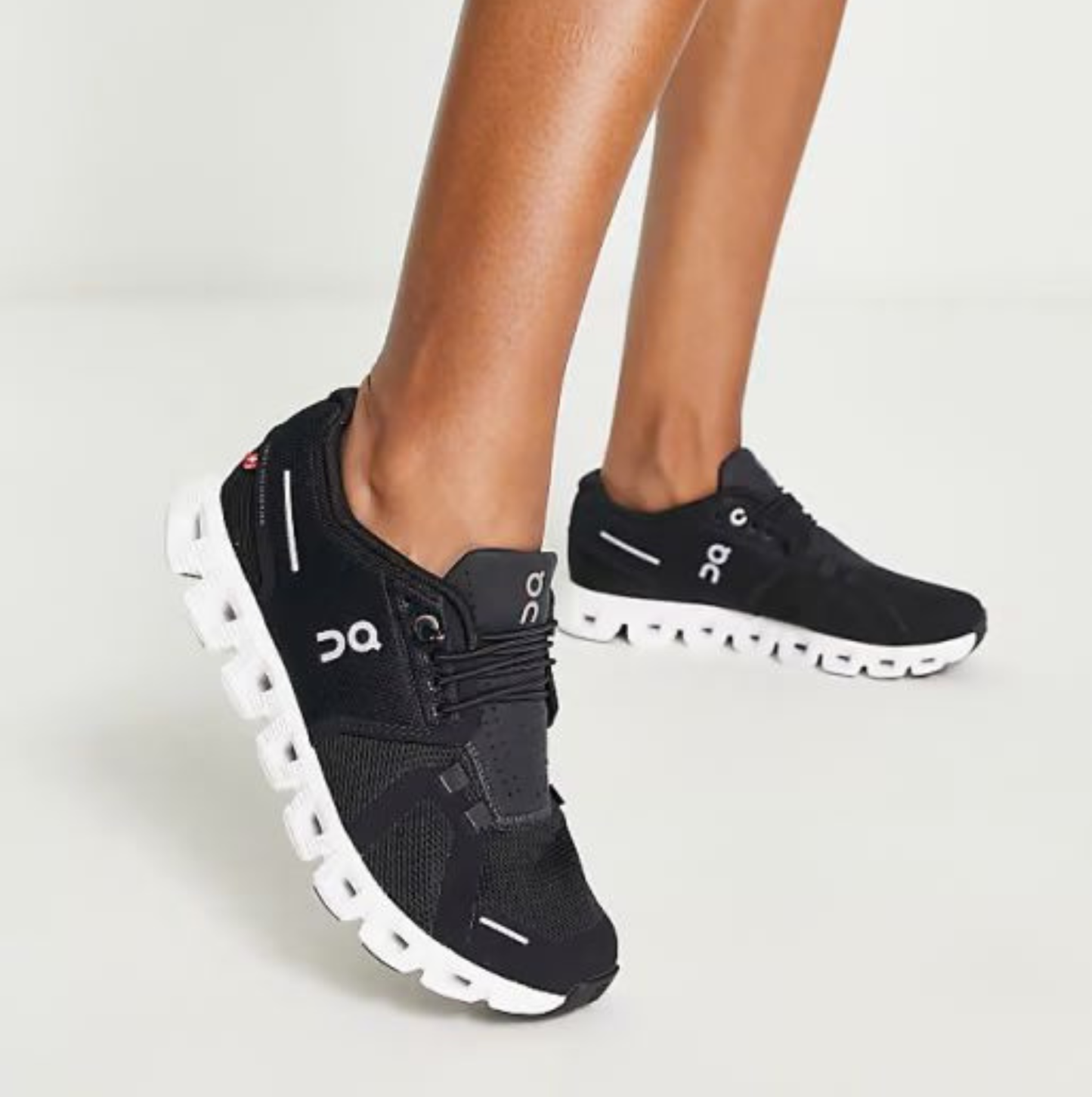 ON Cloud 5 ‘Black/White’
