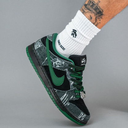 Nike SB Dunk Low "There Skateboards"