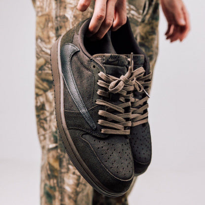 Jordan x Travis Scott Air Jordan 1 Low OG "Velvet Brown"