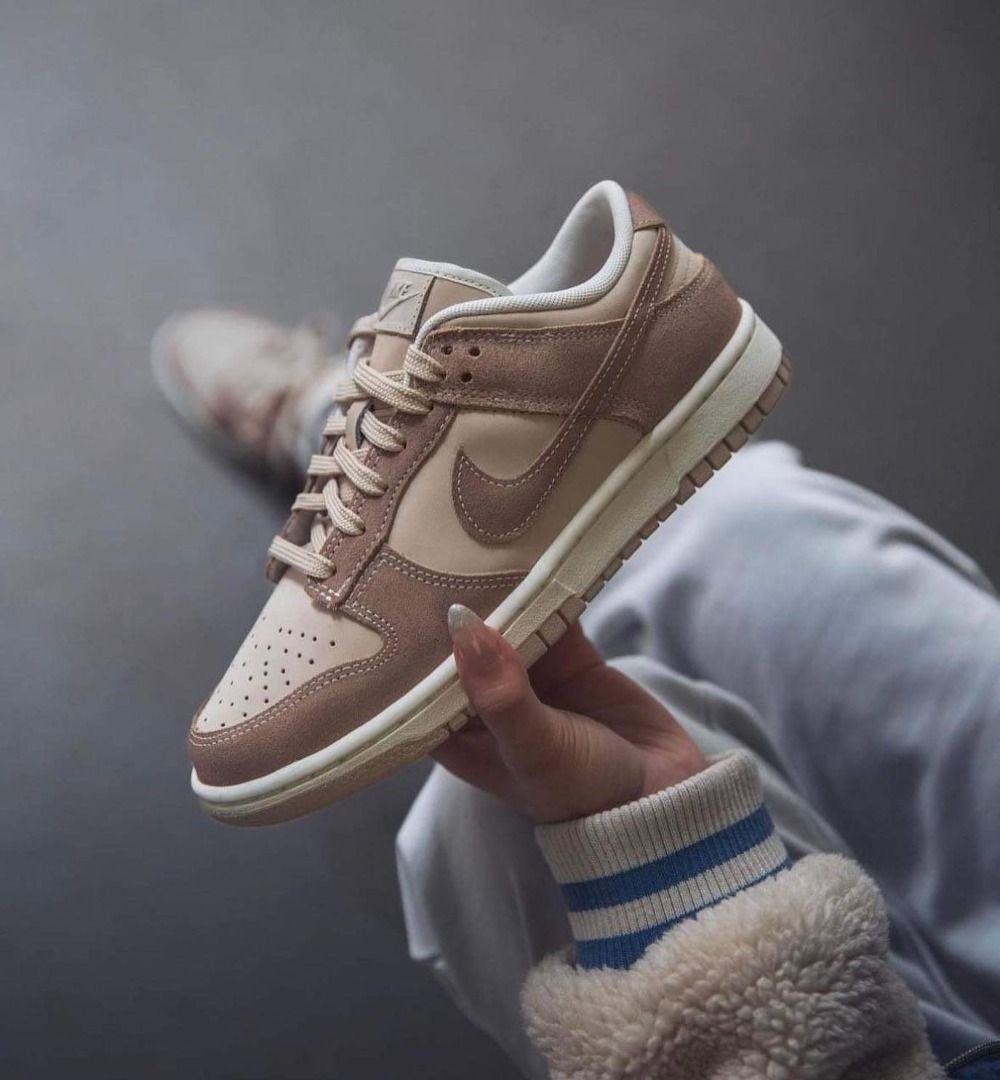 Nike Dunk Low "Sanddrift"
