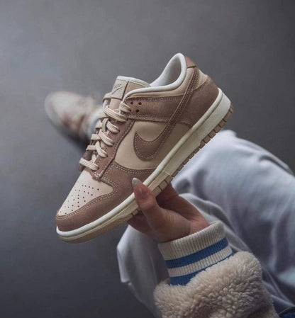 Nike Dunk Low "Sanddrift"