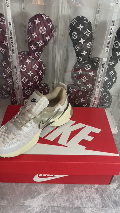 Nike V2k