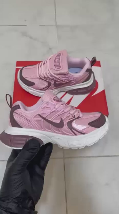 Nike V5 RNR "Particle Pink/Black/Pale Ivory" Kids