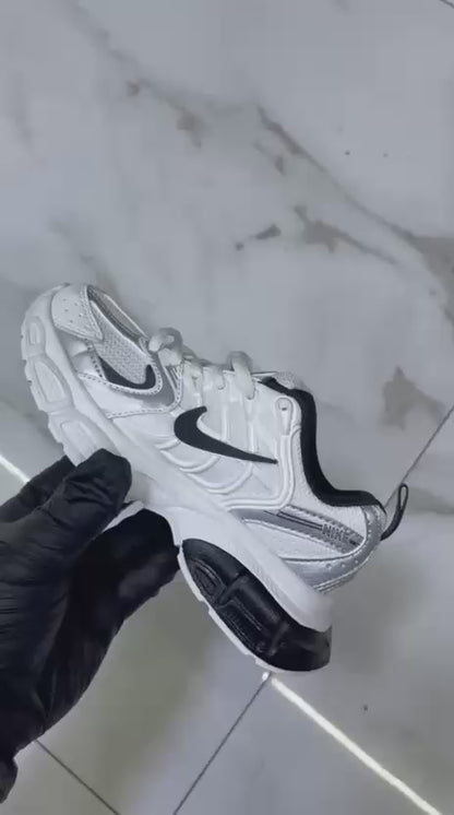 Nike Air Max Moto 2K "white and metallic silver" Kids