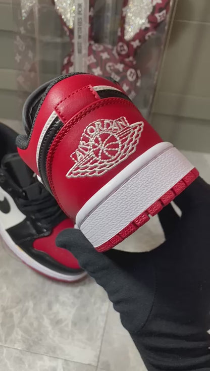 Air Jordan 1 Low 'Bred Toe'
