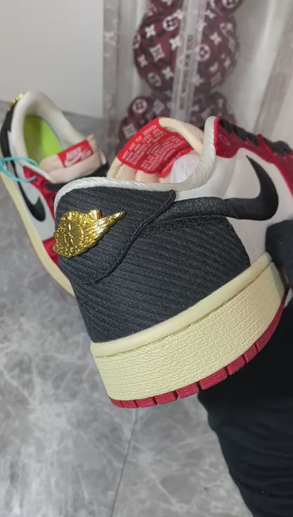 Air Jordan 1 "Trophy Room - Away"
