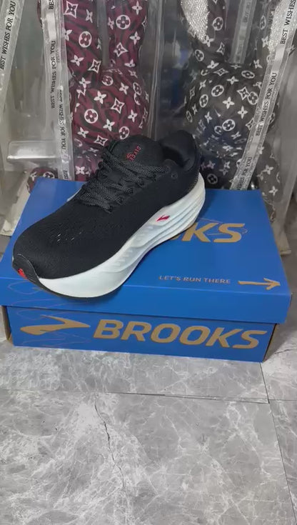 BROOKS Glycerin Max sneakers ‘Black sky blue’