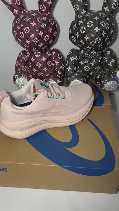 Asics GEL-NIMBUS 28 Pearl Pink/Morganite colorway.